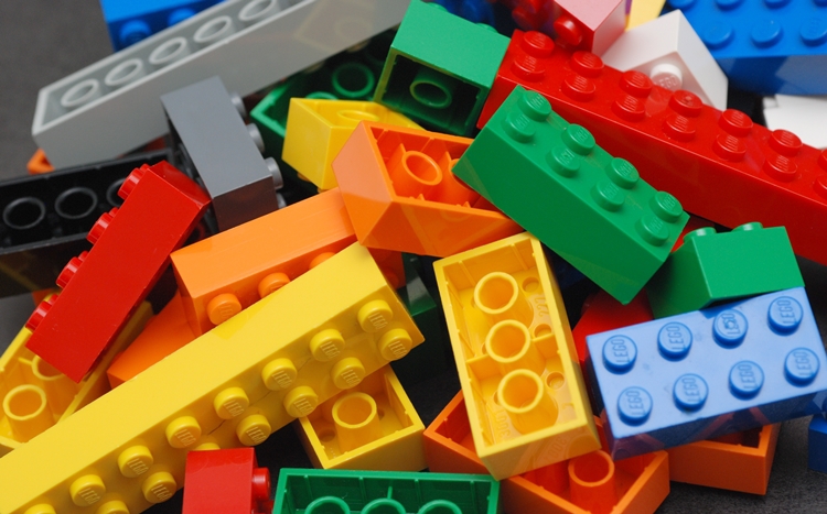LEGO Minifigures Online przeszedł dzisiaj z Free2Play na Buy2Play. Ile teraz kosztuje? 125 złotych